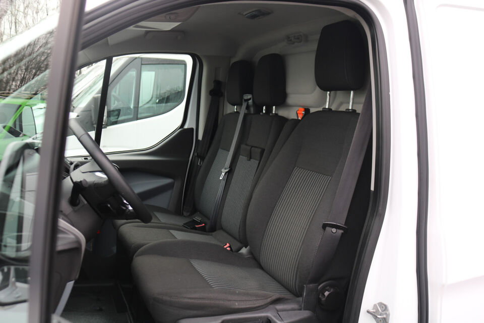 Ford Transit Custom 2.2 TDci Limited Edition Airco Navigatie Spoilerpakket