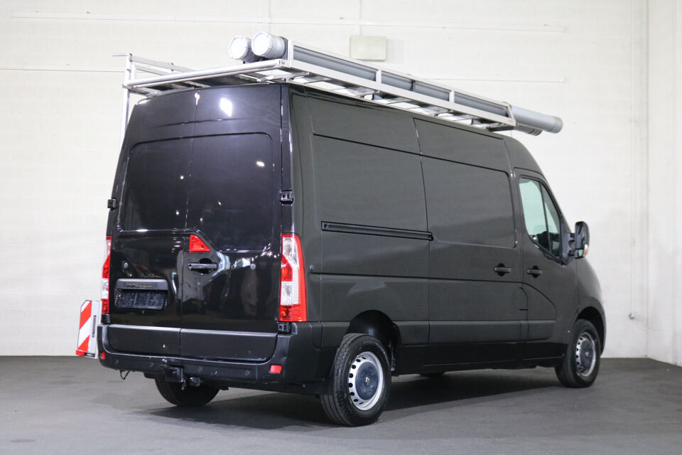 Renault Master 2.3 dCi 145pk L2 H2 Airco Navigatie Glasresteel