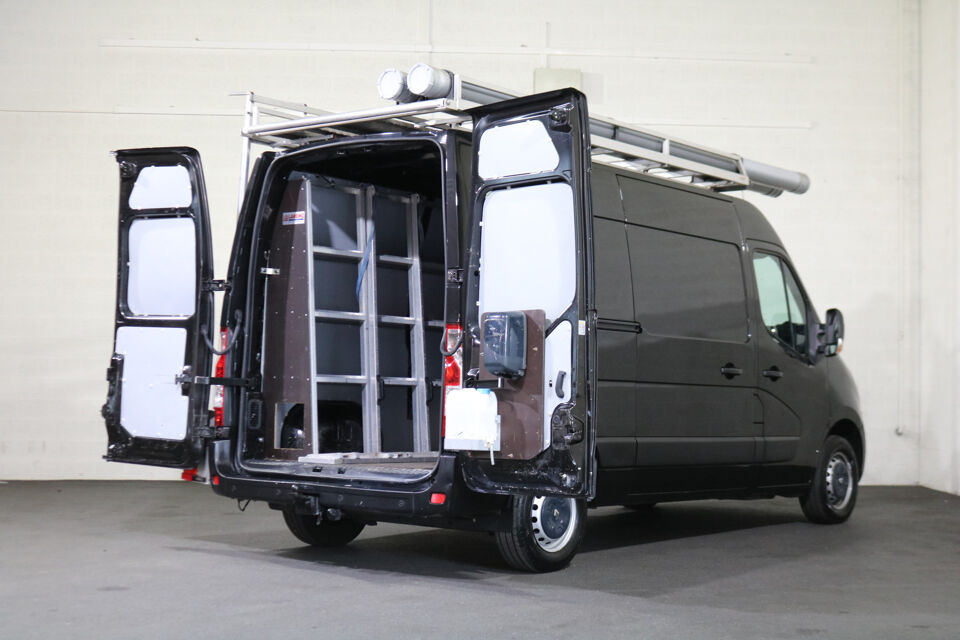 Renault Master 2.3 dCi 145pk L2 H2 Airco Navigatie Glasresteel