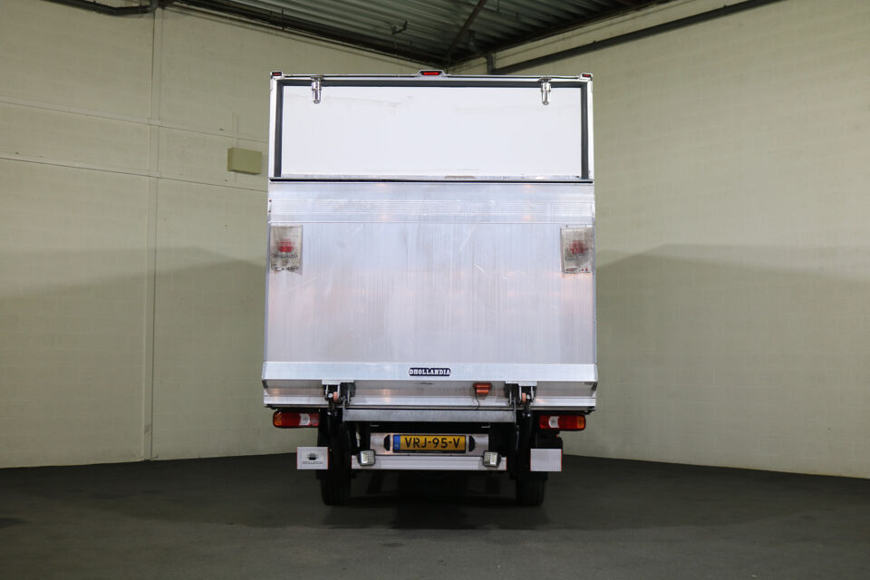 Iveco Daily 35S18 3.0 Automaat Bakwagen met Laadklep