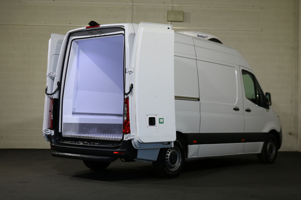 Mercedes-Benz Sprinter 316 CDI Euro 6 L2 H2 Koelwagen Dag en Nacht Airco Apple Carplay