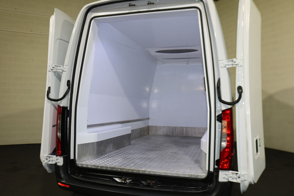 Mercedes-Benz Sprinter 316 CDI Euro 6 L2 H2 Koelwagen Dag en Nacht Airco Apple Carplay