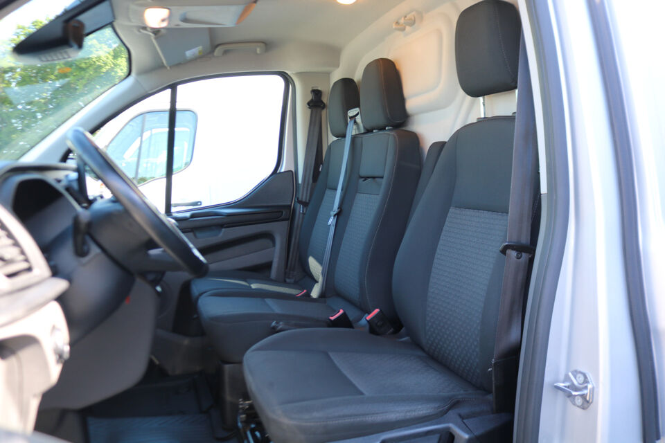 Ford Transit Custom 2.0 TDci Overbrengvoertuig