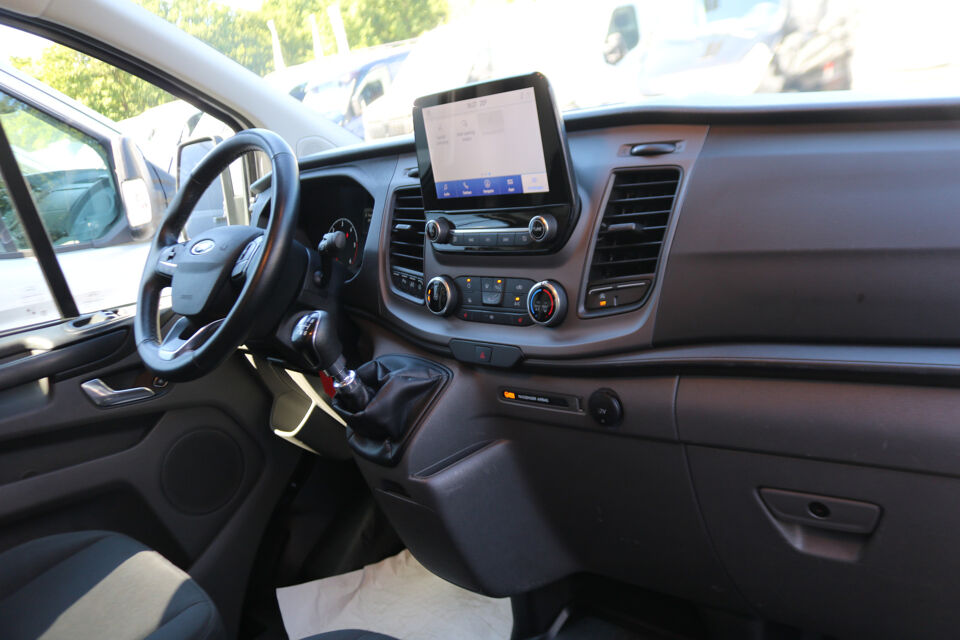 Ford Transit Custom 2.0 TDci Overbrengvoertuig