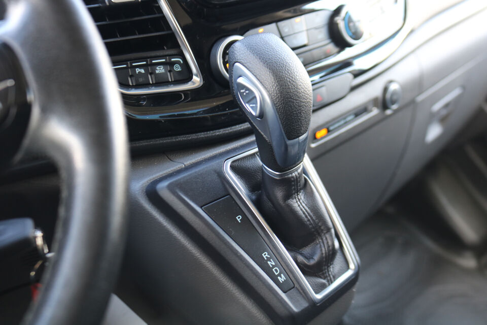 Ford Transit Custom 2.0 TDCI L2 H1 Sport Automaat Airco Navigatie Camera Trekhaak