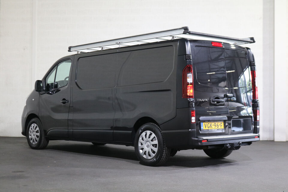 Renault Trafic 2.0 dCi 145pk L2 H1 Airco Imperiaal Trekhaak