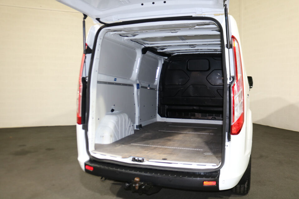 Ford Transit Custom 2.0 TDci 130pk L2 H1 Airco 2.8T Trekhaak