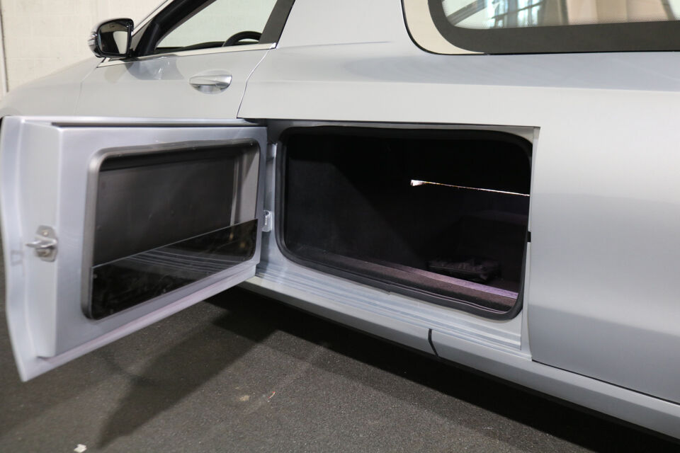 Mercedes-Benz E200T Glaswagen 3-deurs Begrafeniswagen (nieuwe ombouw)