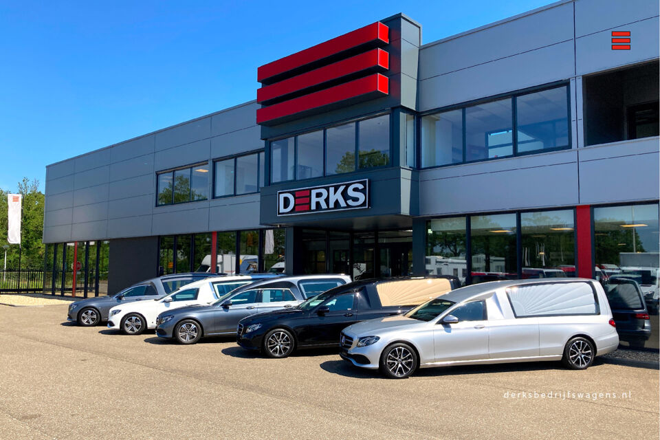 Mercedes-Benz E200T Glaswagen 3-deurs Begrafeniswagen (nieuwe ombouw)