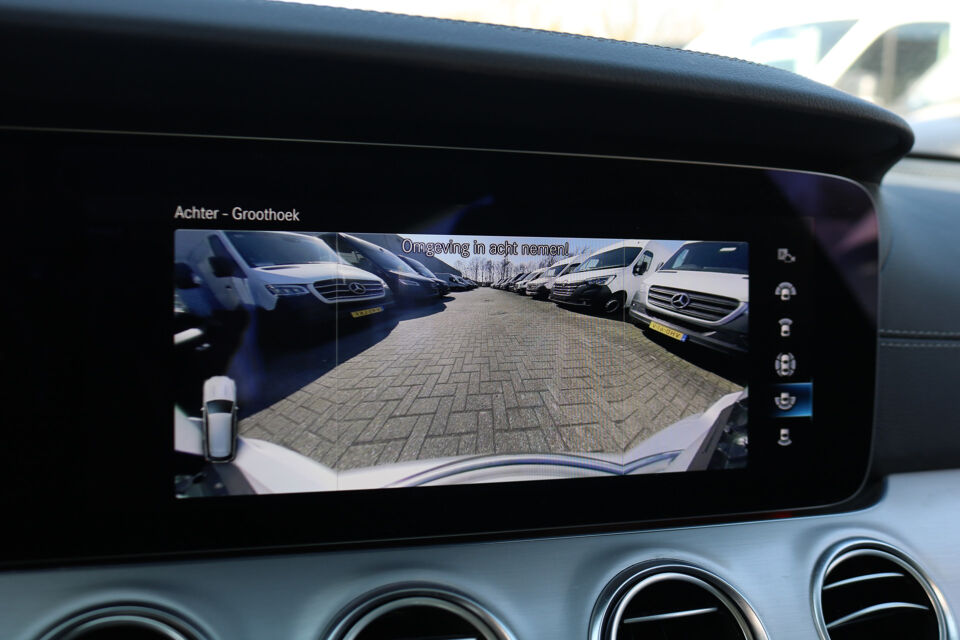 Mercedes-Benz E200T Glaswagen 3-deurs Begrafeniswagen (nieuwe ombouw)