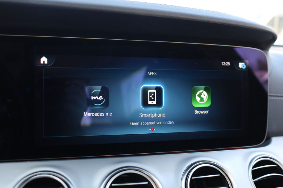 Mercedes-Benz E200T Glaswagen 3-deurs Begrafeniswagen (nieuwe ombouw)