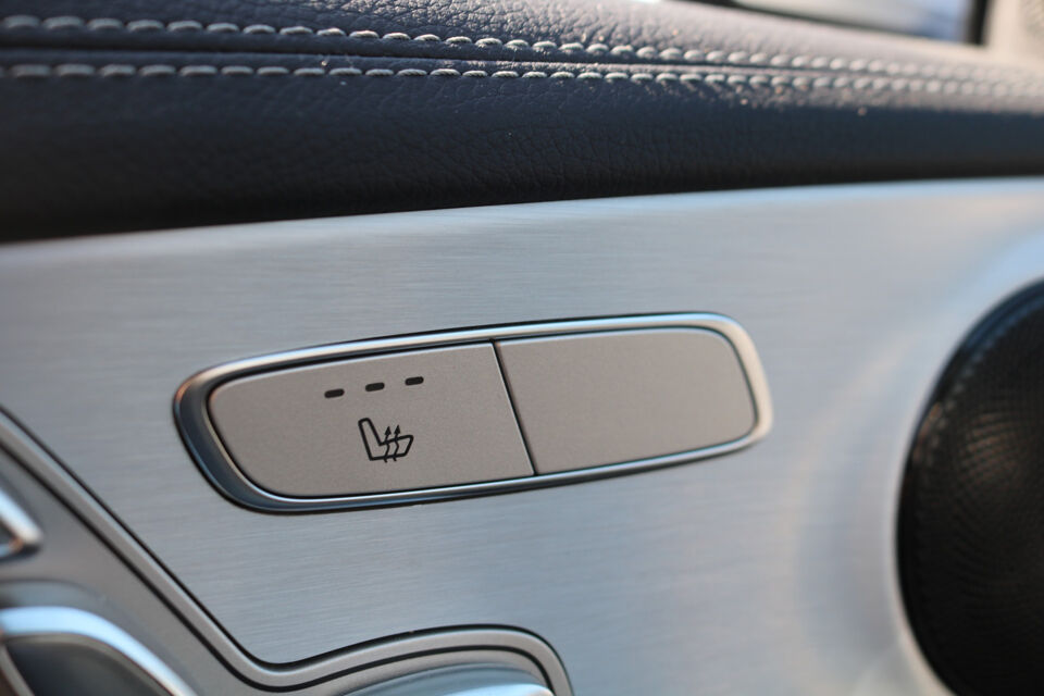 Mercedes-Benz E200T Glaswagen 3-deurs Begrafeniswagen (nieuwe ombouw)