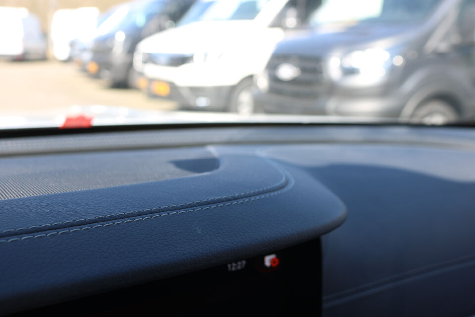 Mercedes-Benz E200T Glaswagen 3-deurs Begrafeniswagen (nieuwe ombouw)