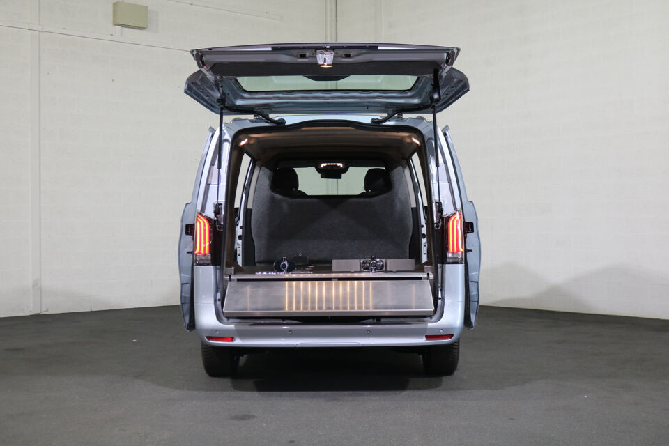 Mercedes-Benz Vito 114 CDI XL Overbrengvoertuig 1x Kist 1x Brancard