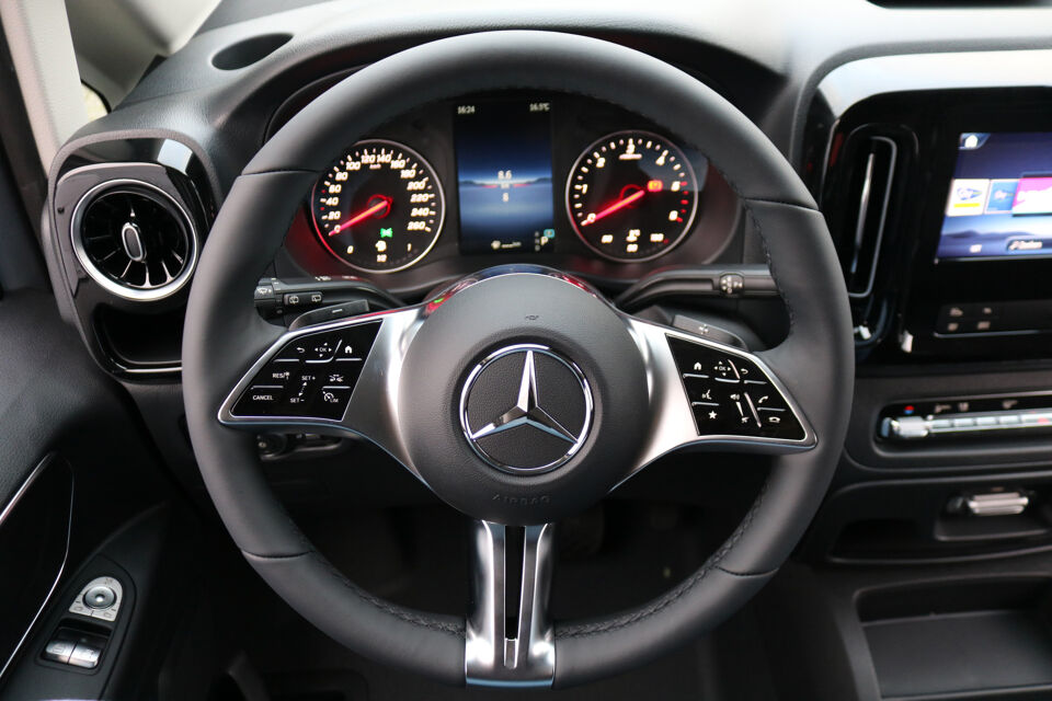 Mercedes-Benz Vito 114 CDI XL Overbrengvoertuig 1x Kist 1x Brancard