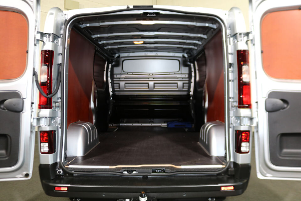 Renault Trafic 2.0 dCi 150pk L2 H1 Automaat Airco Navigatie Camera 2x Schuifdeur