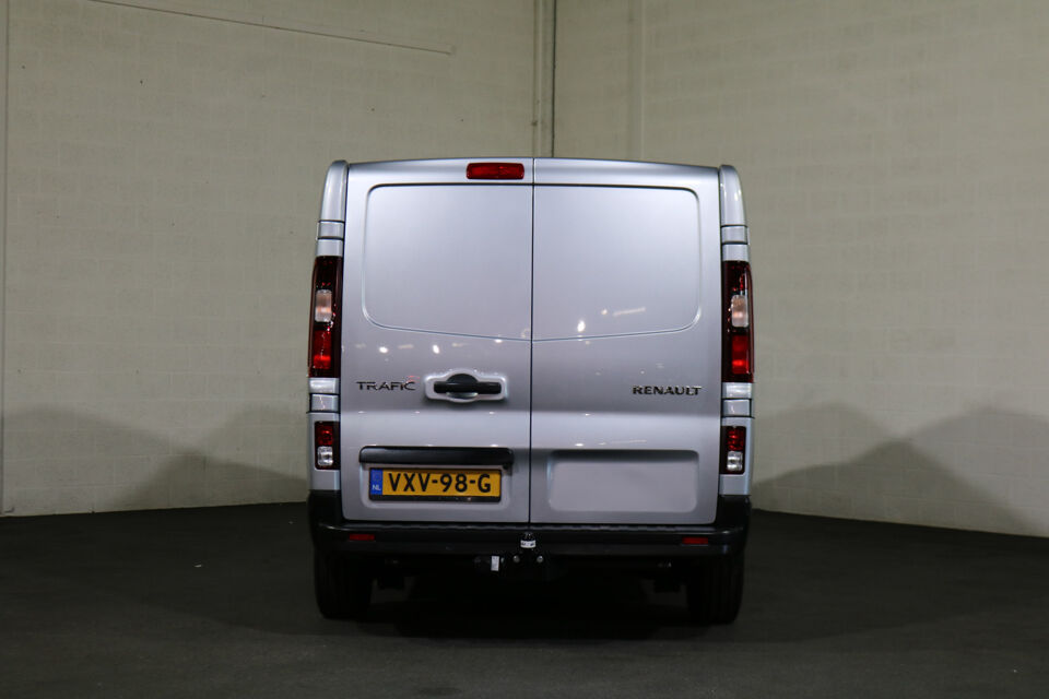 Renault Trafic 2.0 dCi 150pk L2 H1 Automaat Airco Navigatie Camera 2x Schuifdeur