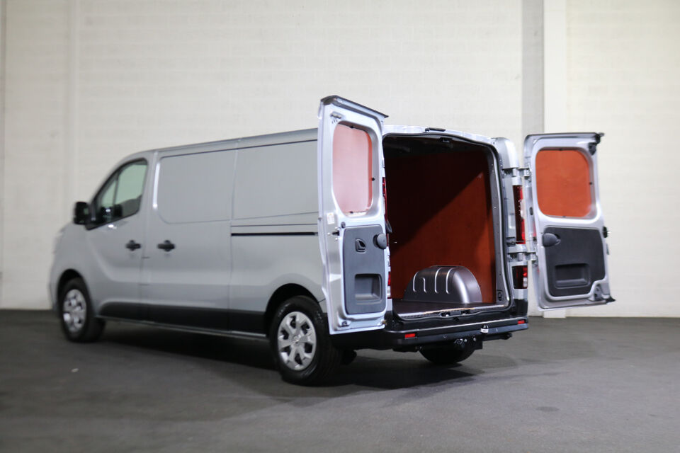 Renault Trafic 2.0 dCi 150pk L2 H1 Automaat Airco Navigatie Camera 2x Schuifdeur