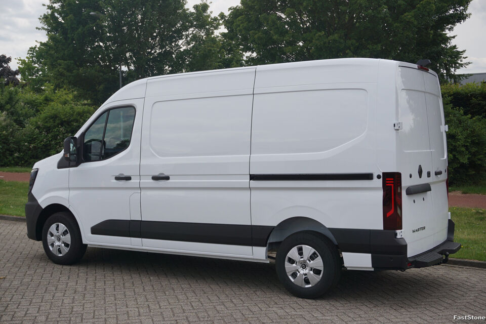 Renault Master T35 150PK Extra L2H2 BPM VRIJ!!