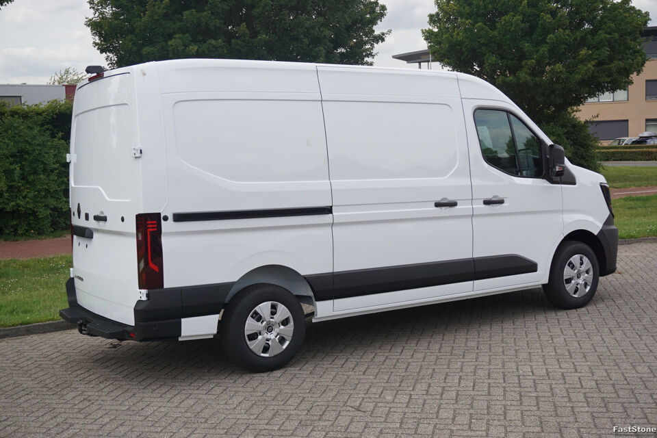 Renault Master T35 150PK Extra L2H2 BPM VRIJ!!