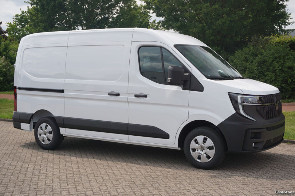 Renault Master T35 150PK Extra L2H2 BPM VRIJ!!