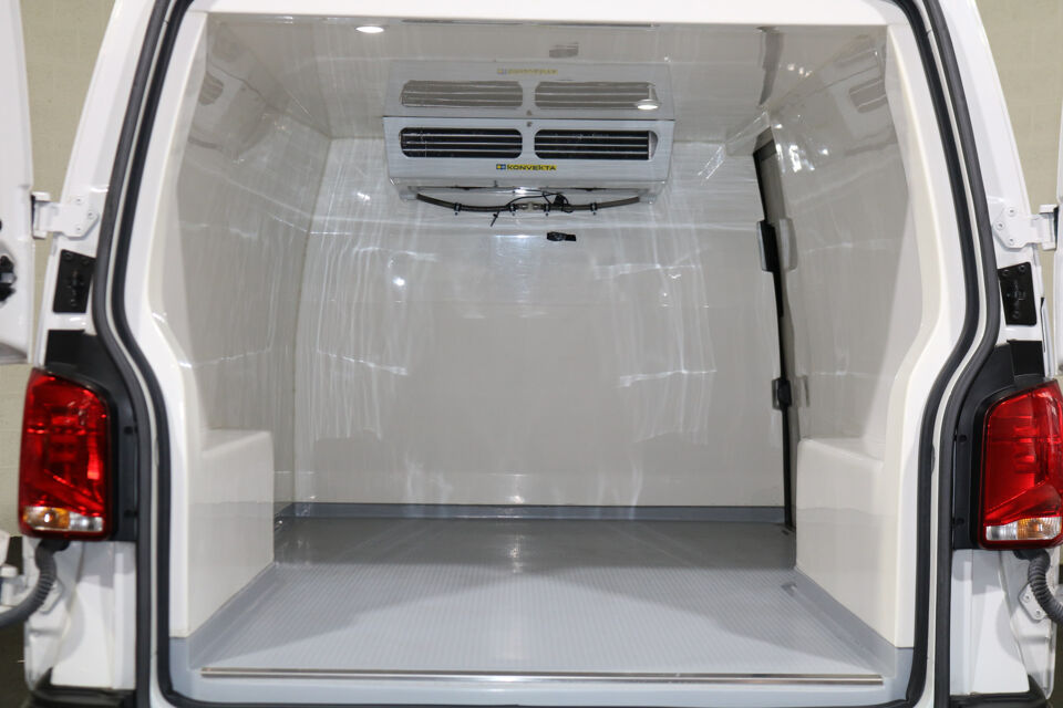 VW-Bedrijfswagens Transporter 2.0 TDI L2 H1 Koelwagen 0 Graden koeling Airco Sidebars