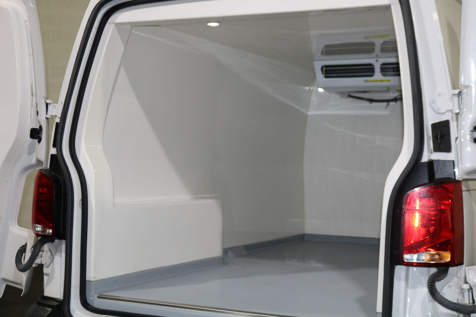 VW-Bedrijfswagens Transporter 2.0 TDI L2 H1 Koelwagen 0 Graden koeling Airco Sidebars