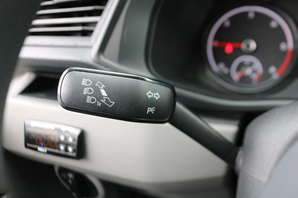 VW-Bedrijfswagens Transporter 2.0 TDI L2 H1 Koelwagen 0 Graden koeling Airco Sidebars