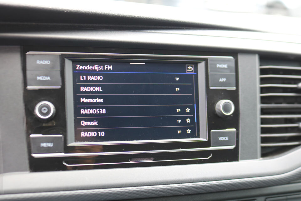 VW-Bedrijfswagens Transporter 2.0 TDI L2 H1 Koelwagen 0 Graden koeling Airco Sidebars