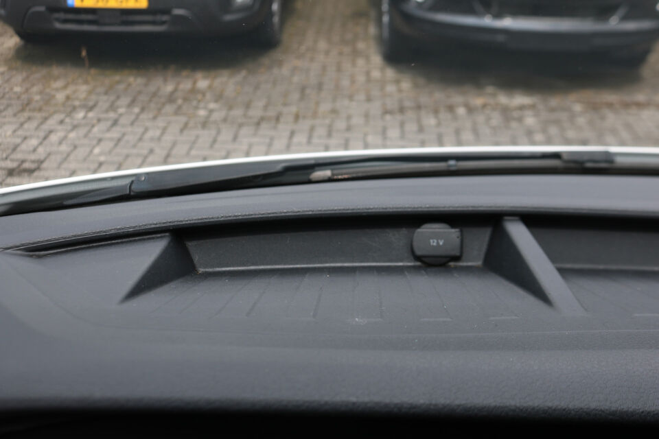 VW-Bedrijfswagens Transporter 2.0 TDI L2 H1 Koelwagen 0 Graden koeling Airco Sidebars