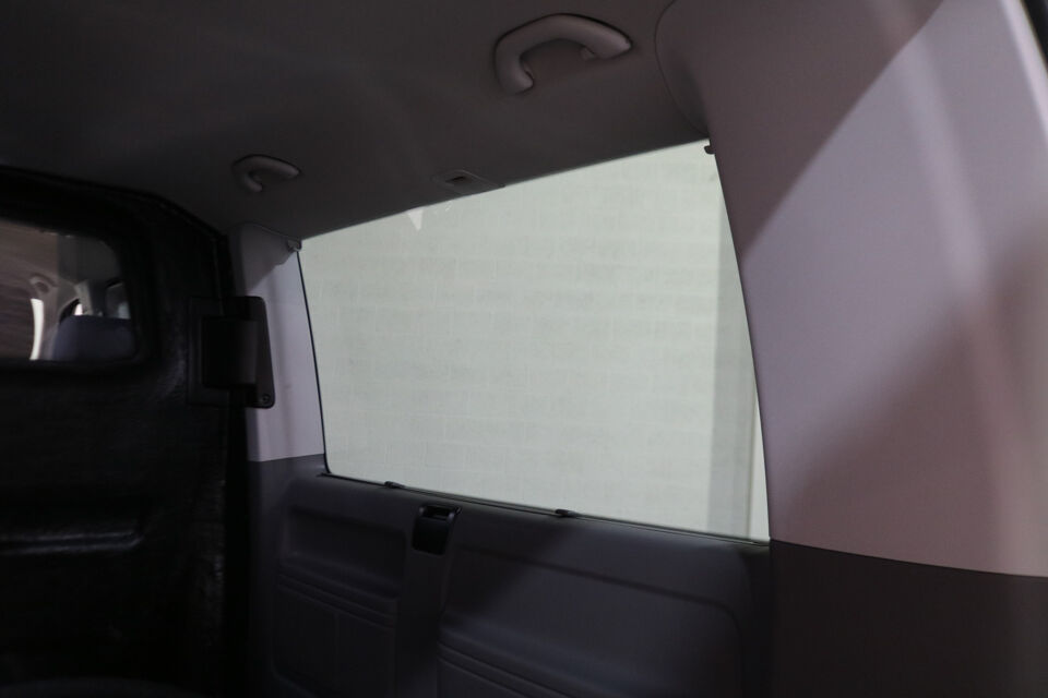 VW-Bedrijfswagens Transporter 2.0 TDI L2 H1 DC 150pk Caravelle Black Edition