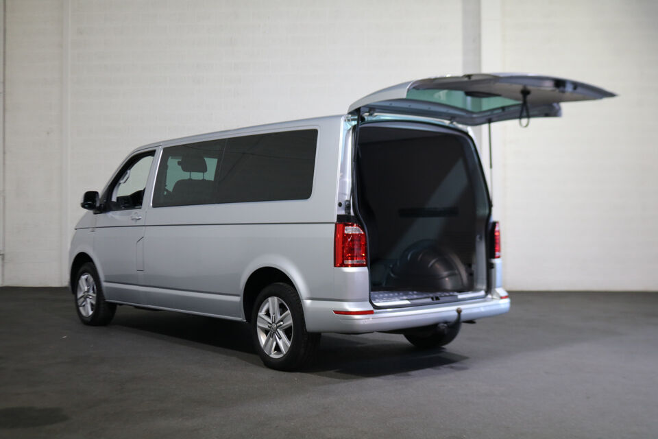 VW-Bedrijfswagens Transporter 2.0 TDI L2 H1 150pk DC 4-Motion Automaat Airco Led Trekhaak Camera