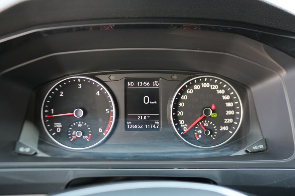 VW-Bedrijfswagens Transporter 2.0 TDI L2 H1 150pk DC 4-Motion Automaat Airco Led Trekhaak Camera