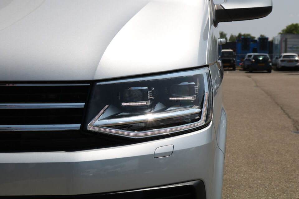 VW-Bedrijfswagens Transporter 2.0 TDI L2 H1 150pk DC 4-Motion Automaat Airco Led Trekhaak Camera