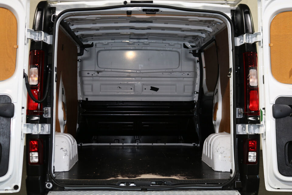 Renault Trafic 2.0 dCi 145pk L1 H1 Airco Navigatie Imperiaal