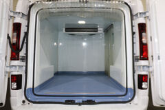 Renault Trafic 2.0 dCi 120pk L1 H1 Koelwagen Dag en Nacht Airco Navigatie Trekhaak