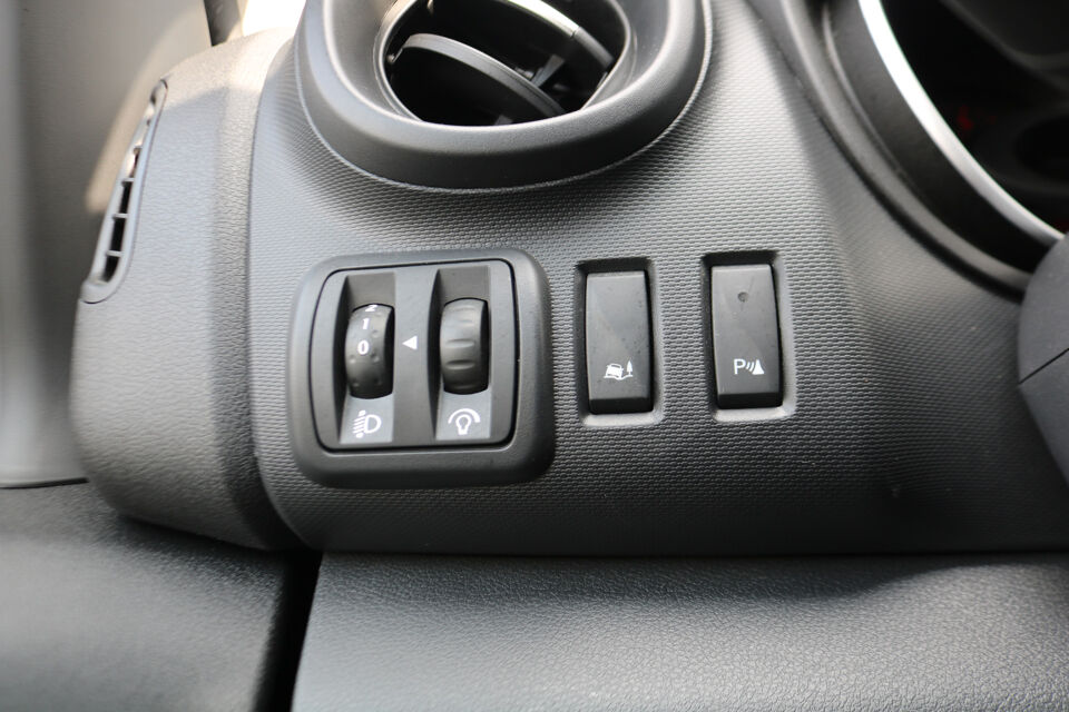 Renault Trafic 2.0 dCi 120pk L1 H1 Koelwagen Dag en Nacht Airco Navigatie Trekhaak