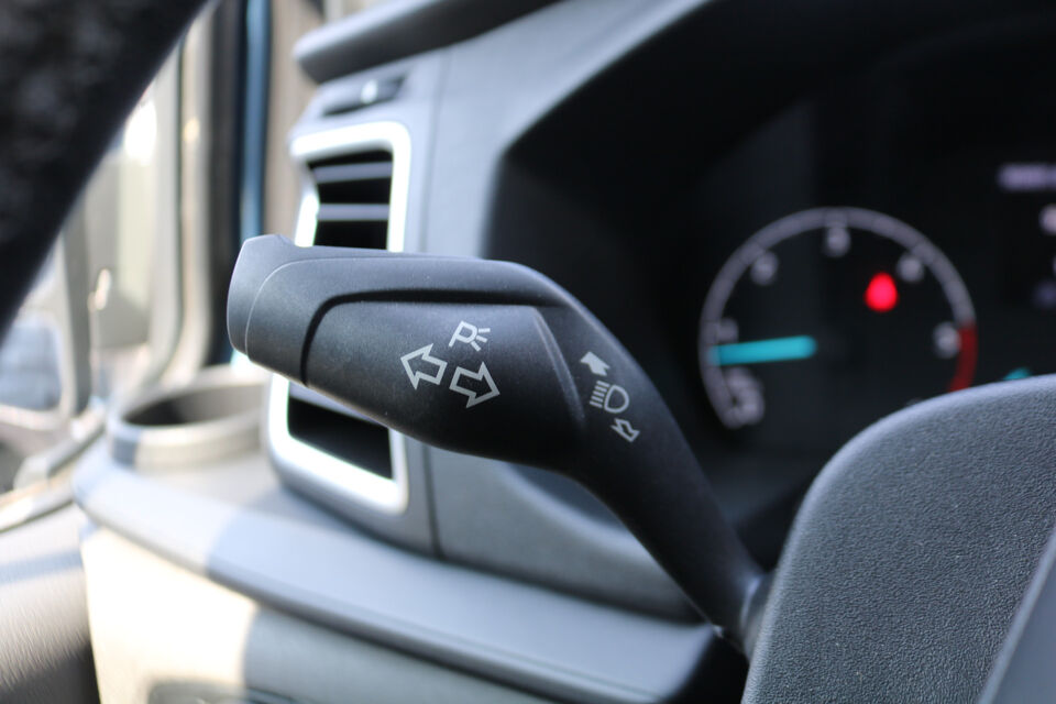Ford Transit Custom 2.0 TDCI L1H1 Sport DC Automaat Navigatie Camera Trekhaak