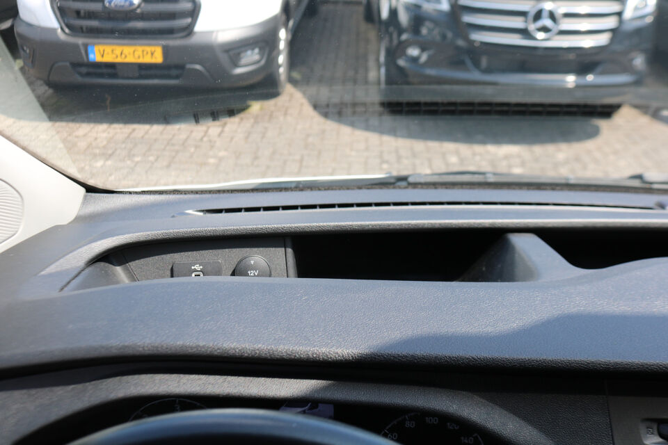 Ford Transit Custom 2.0 TDci L1 H1 Airco Navigatie Inrichting Imperiaal