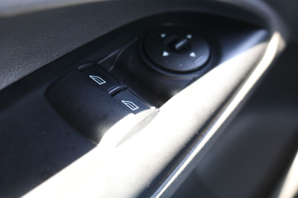 Ford Transit Connect 1.5 EcoBlue L2 Trend Automaat Airco Navigatie Camera Trekhaak