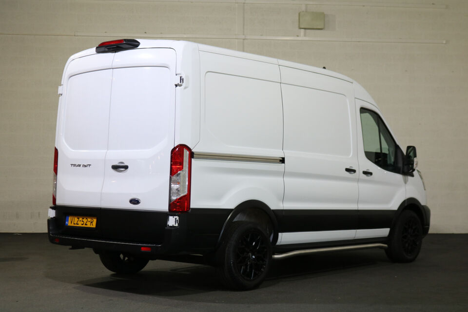 Ford Transit 2.0 TDCI 130pk Automaat L2 H2 Black Edition