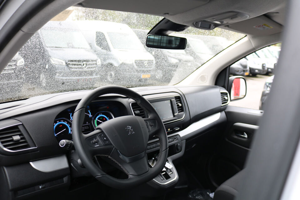 Peugeot e-Expert EV L3 75 kWh Airco Navigatie Trekhaak