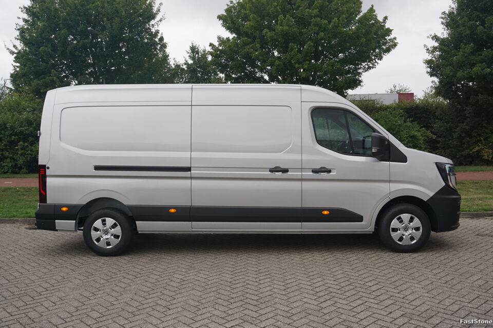 Renault Master T35 170PK Extra L3H2 BPM VRIJ!!