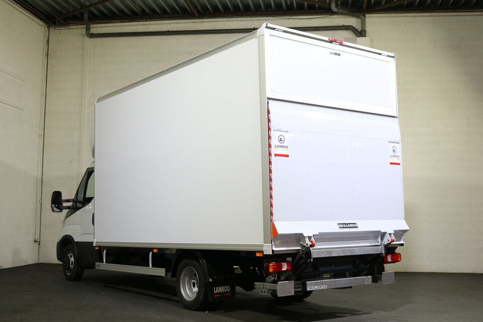 Iveco Daily 40C18 3.0 Automaat Meubelbak met Laadklep Automaat (Nieuw Model)