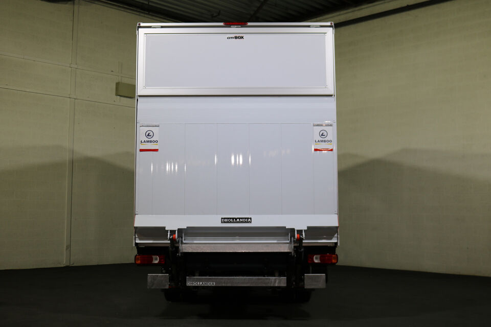Iveco Daily 40C18 3.0 Automaat Meubelbak met Laadklep Automaat (Nieuw Model)