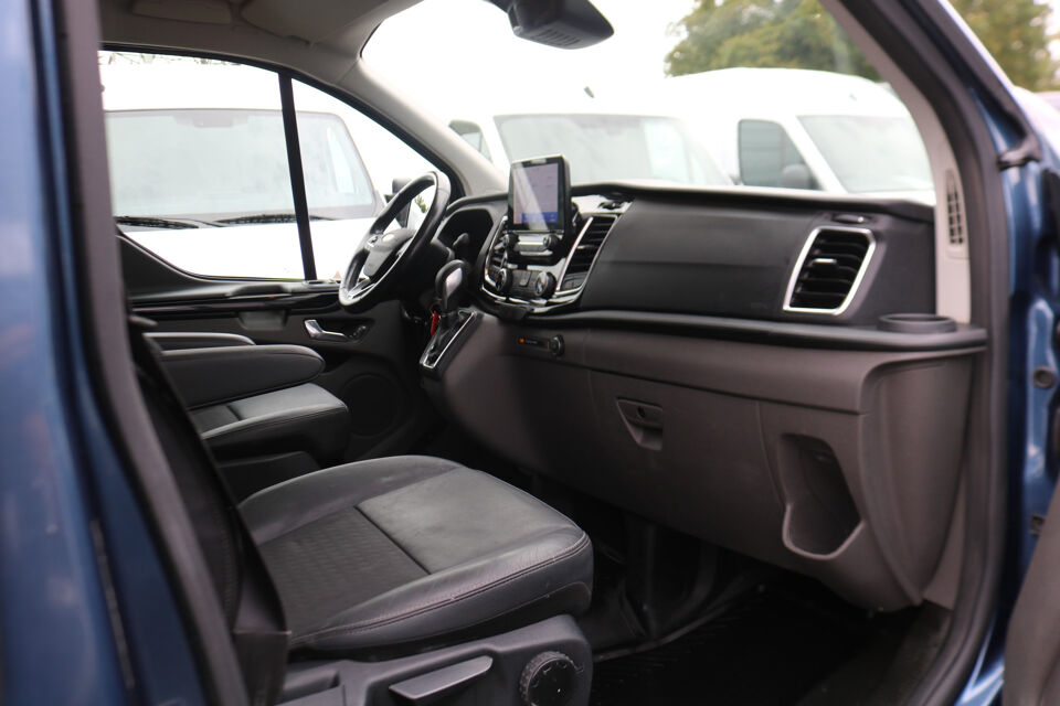 Ford Transit Custom 2.0 TDCI L2 H1 Sport Automaat