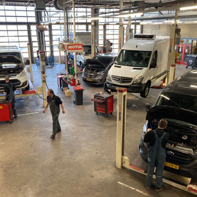 Onderhoudswerkplaats Derks Bedrijfswagens in Uden.