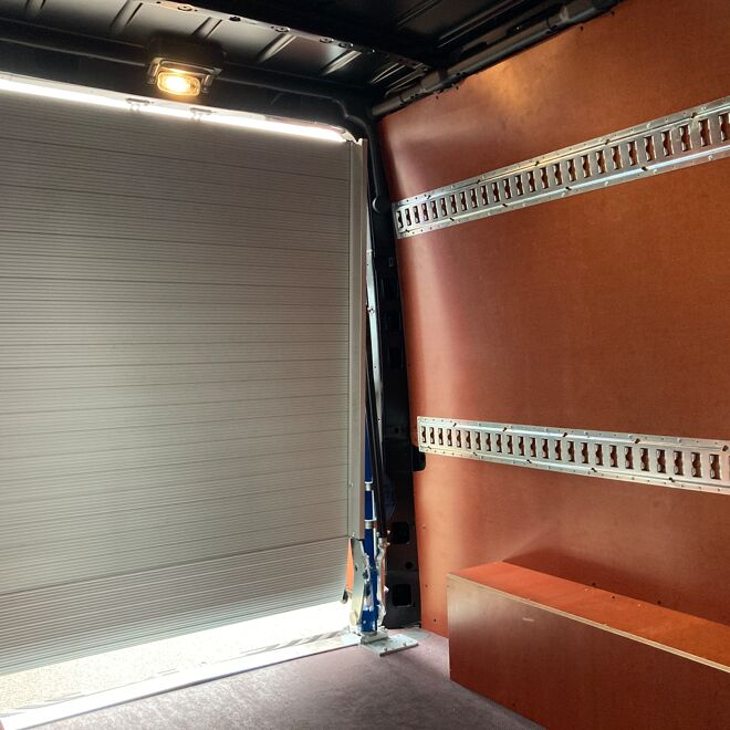 Maatwerk interieur bestelbus