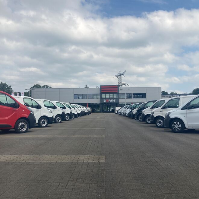 Bedrijfswagens, bestelauto's, bakwagens, koelwagens, dubbelcabines