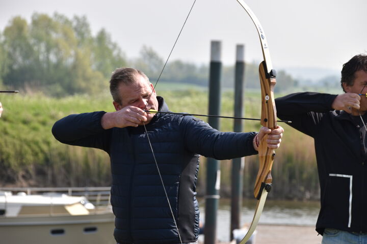 Teamuitje Derks Bedrijfswagens - boogschieten